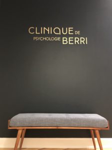 Notre logo situé à l'entrée